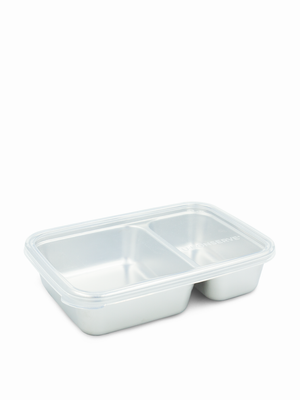
            
                Load image into Gallery viewer, Divided 28oz Rectangular Stainless Steel Container with Silicone Lid
            
        